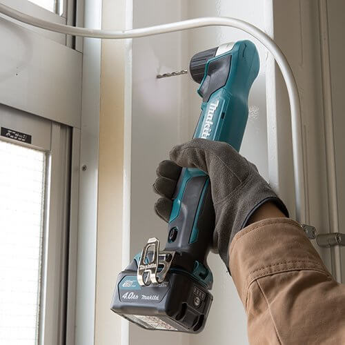 Berbequim angular 10,8V Lítio DA332DZ Makita ferramentas